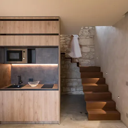 Mirari Πανσιόν 4*