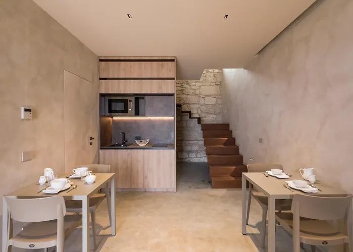 Mirari 4* راغوزا